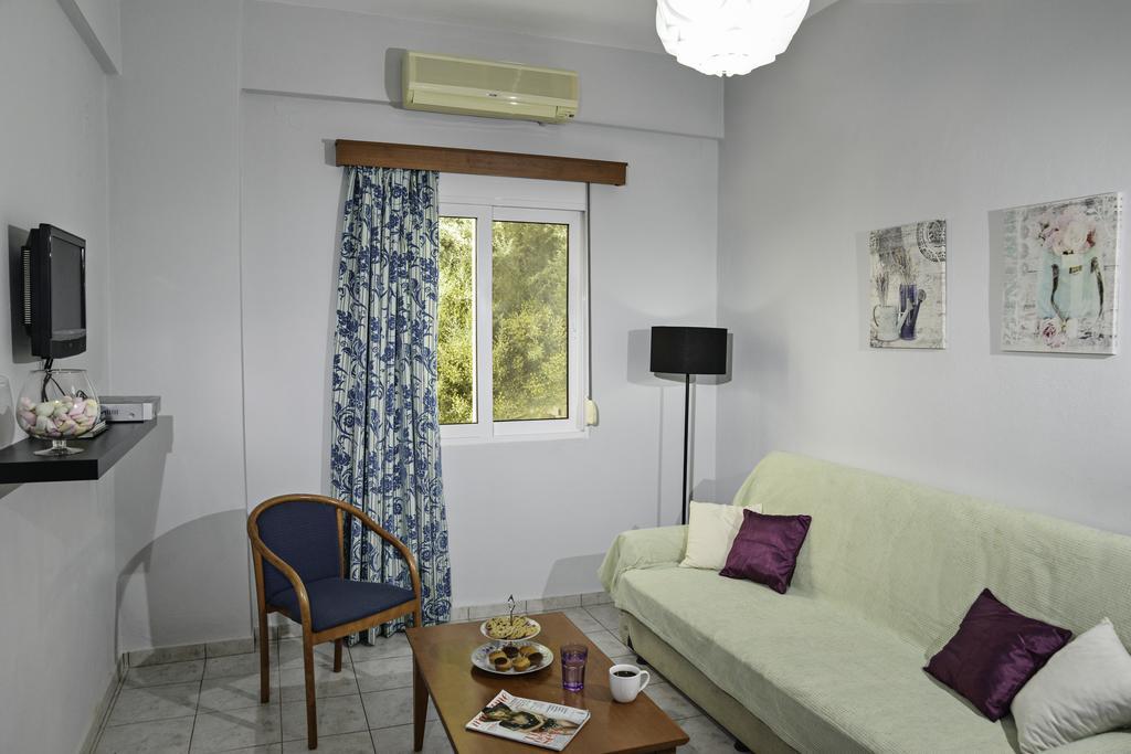 Helios Apartments Plakias Habitación foto